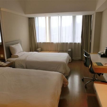Ji Hotel Guangzhou Zhujiang New Town 外观 照片