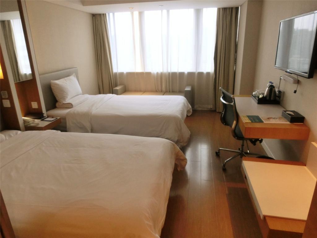 Ji Hotel Guangzhou Zhujiang New Town 外观 照片